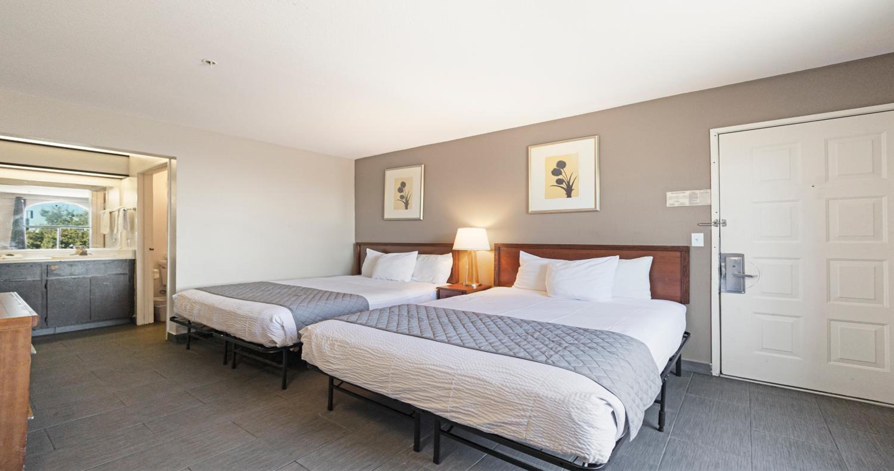 Budget Inn and Suites Stockton Yosemite, Photo 7