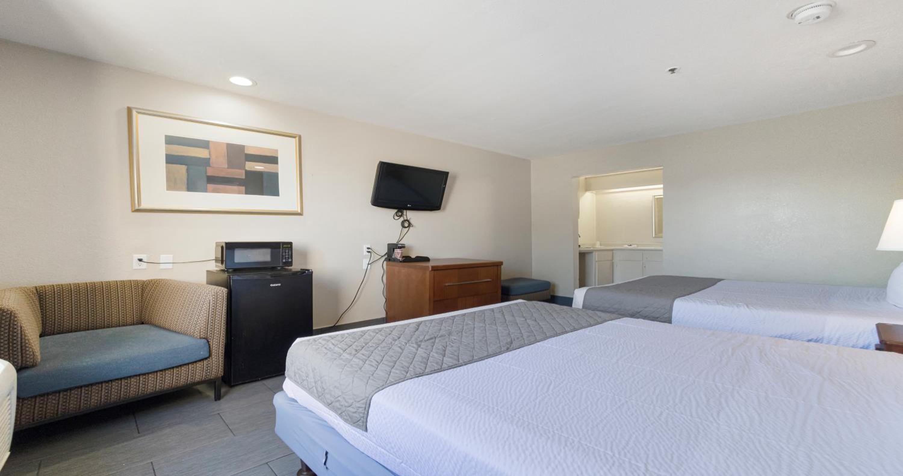 Budget Inn and Suites Stockton Yosemite, Photo 4