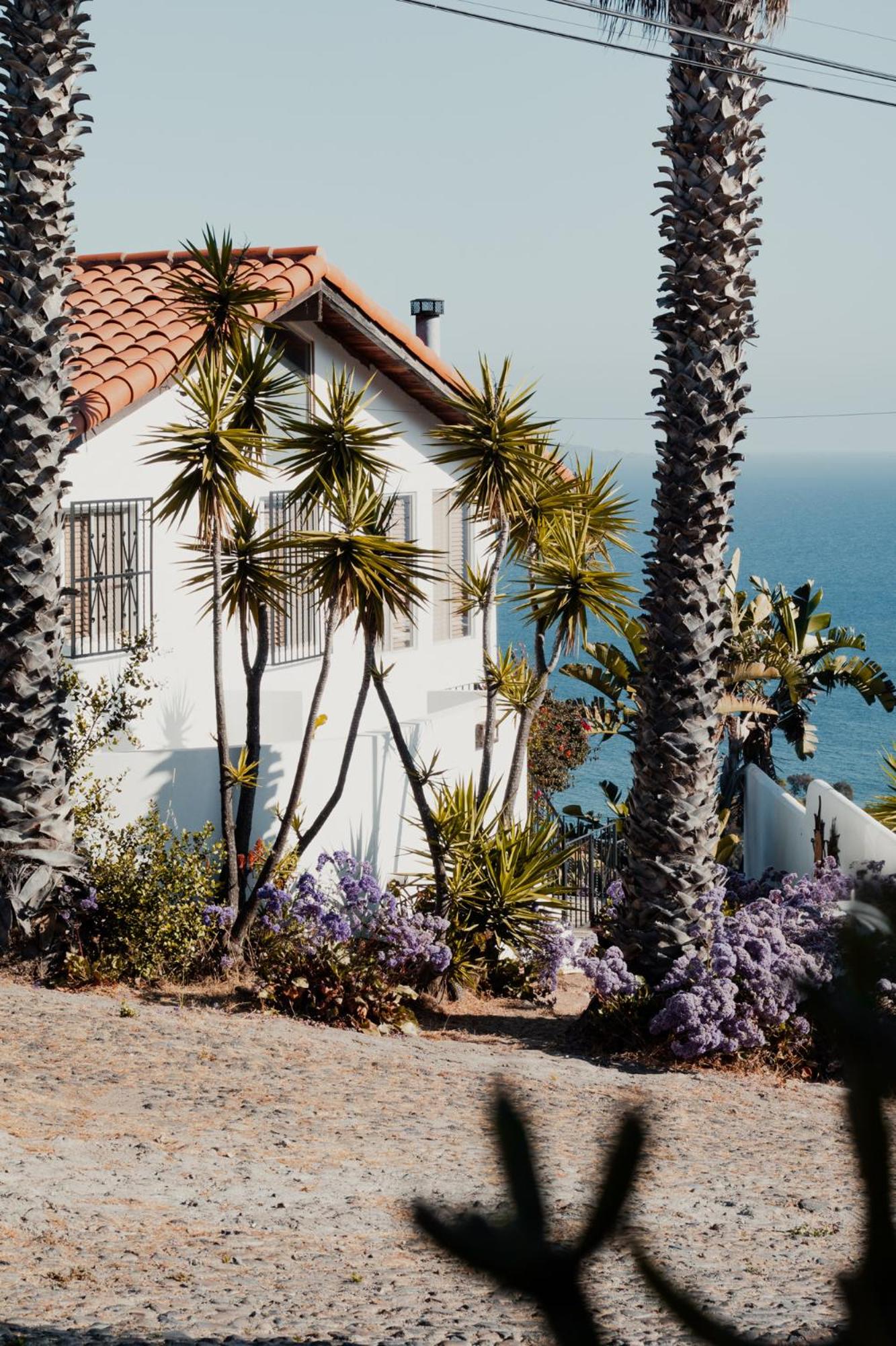 Hotel Su Casa - Image 1