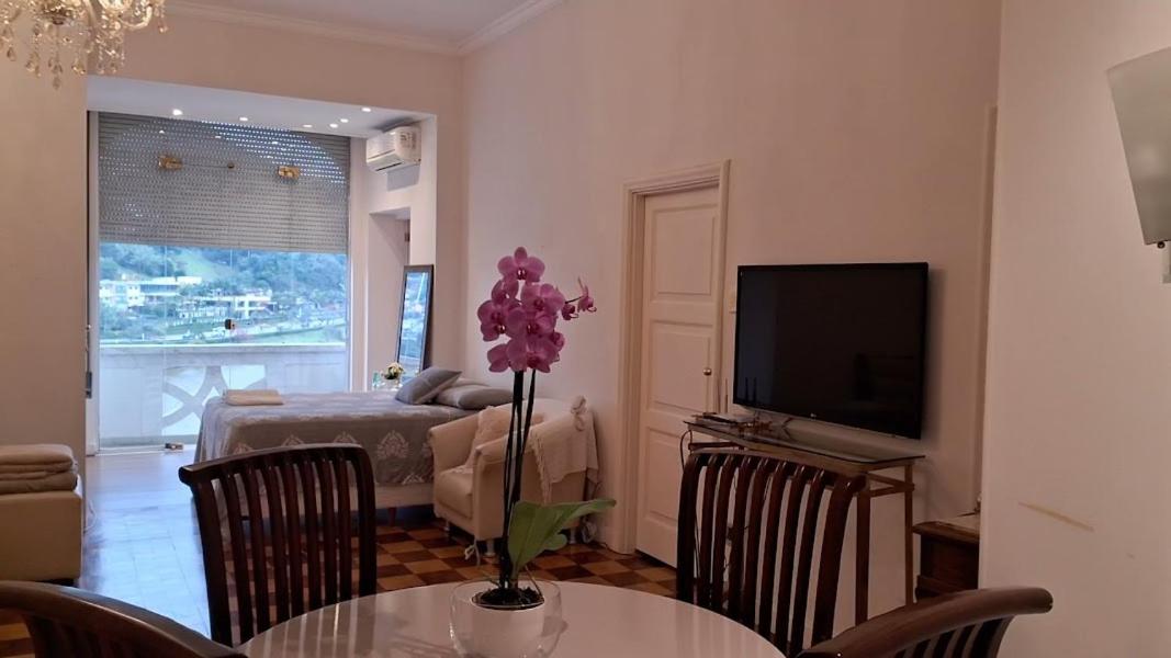 Palácio Quitandinha Espetacular Apartamento com Vista para o Lago