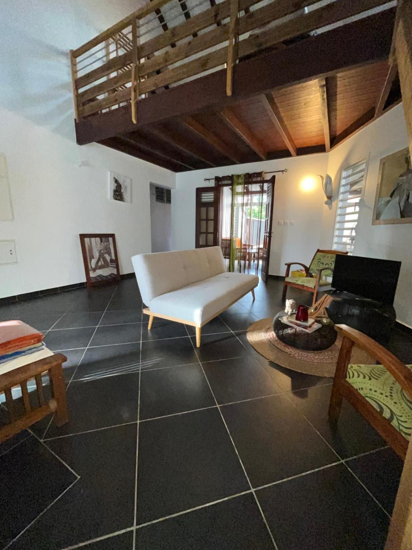 NOTRE MAISON
