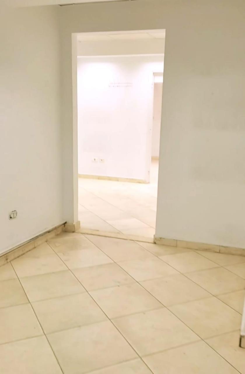 Administrative unit for rent