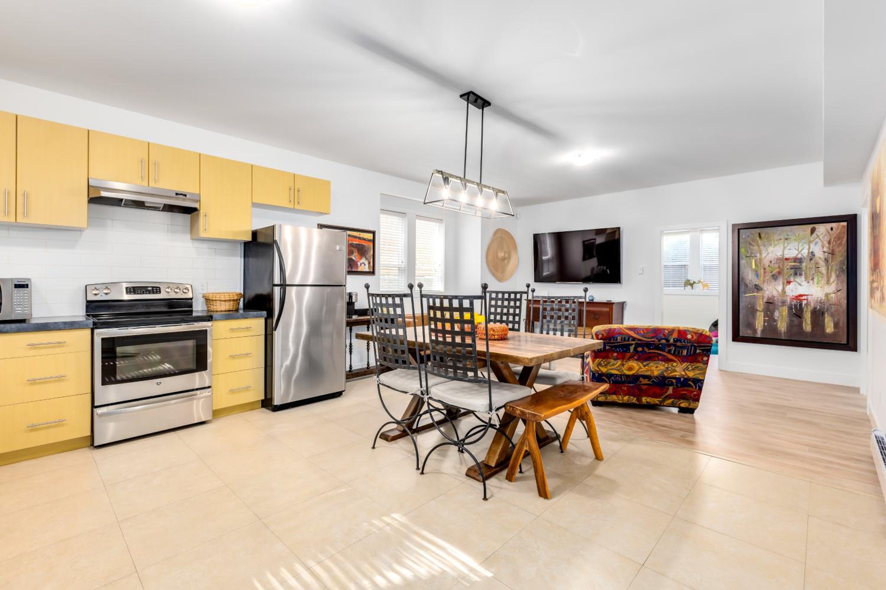 Surrey Vacations - Crescent Beach is a walk away from Casa Altamira! - Property Image 12