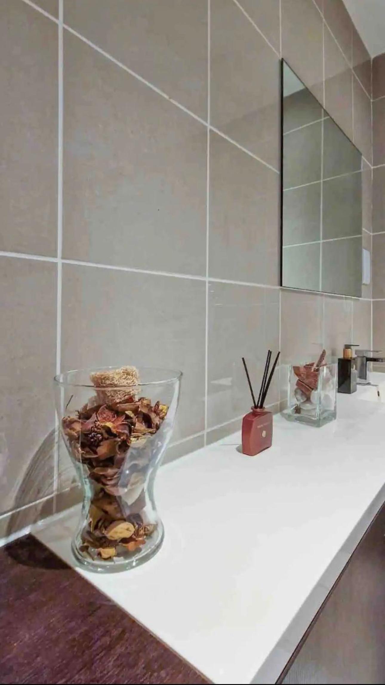 Spacious 2 Bed Apartment In The Heart of Kensington