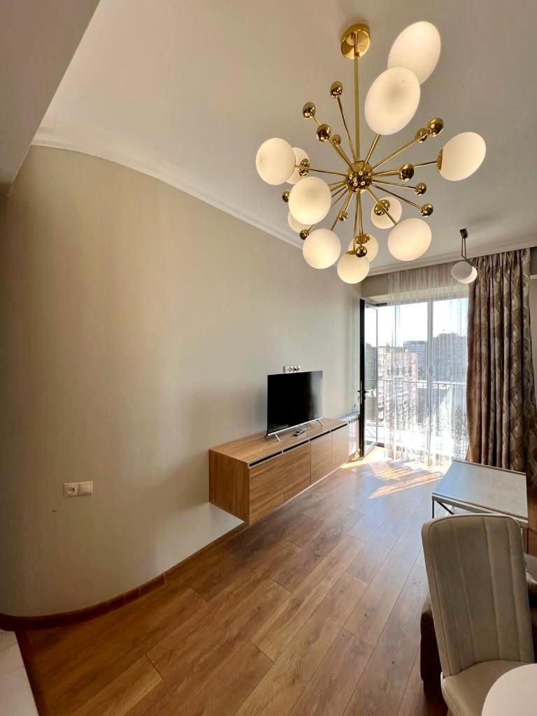 Modern Deluxe 1bedroom +Open Balcony, New Building, Near City Center