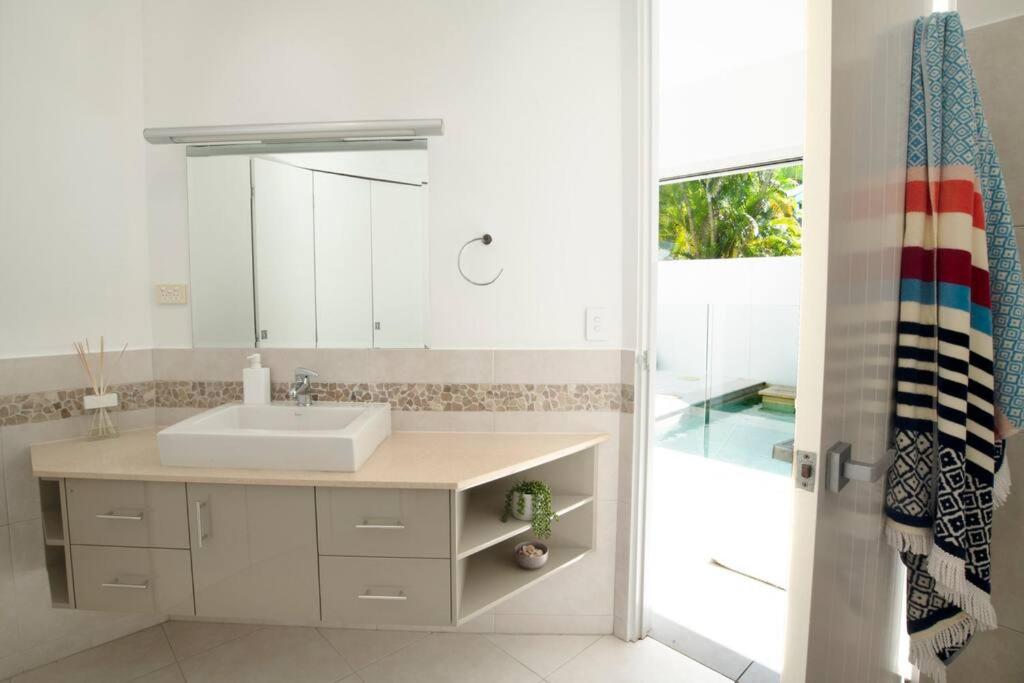 Nikatara - Mission Beach - 3 Bedroom Town House