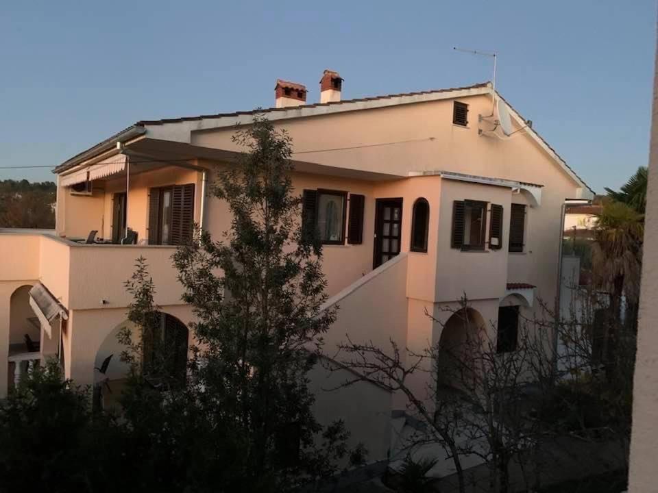 Apartments Toni-Malinska view 2