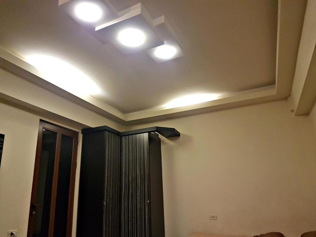 Nice and Cozy Studio Apartment + Kitchen and Open Balcoy In The Middle of CENTER