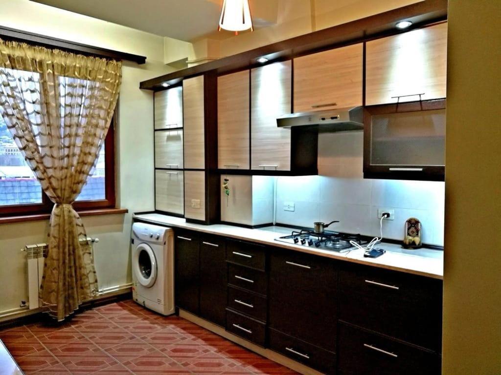 Nice and Cozy Studio Apartment + Kitchen and Open Balcoy In The Middle of CENTER