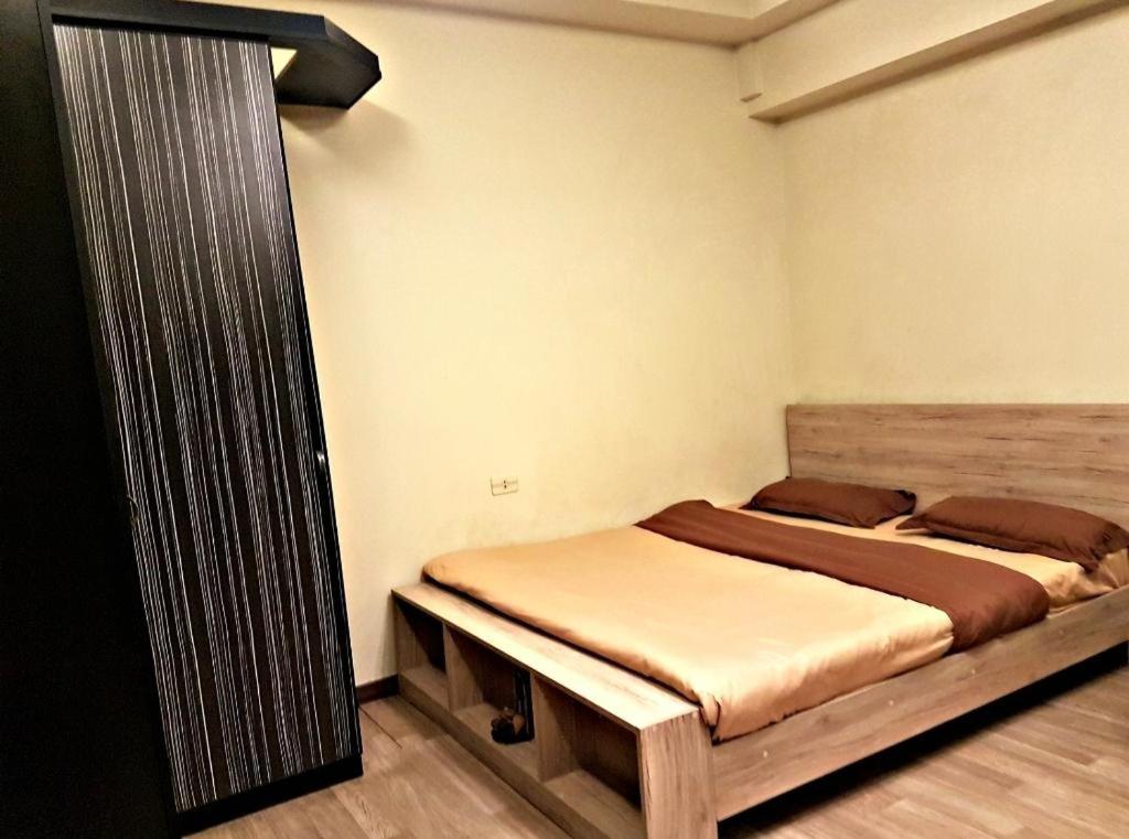 Nice and Cozy Studio Apartment + Kitchen and Open Balcoy In The Middle of CENTER