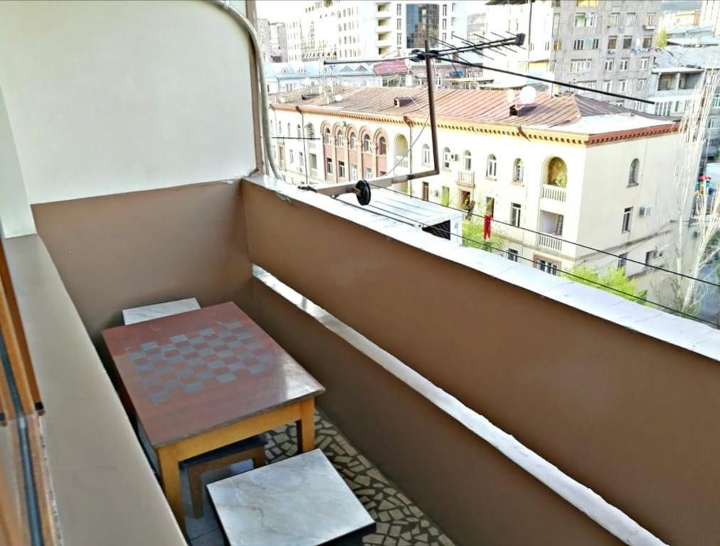 Nice and Cozy Studio Apartment + Kitchen and Open Balcoy In The Middle of CENTER