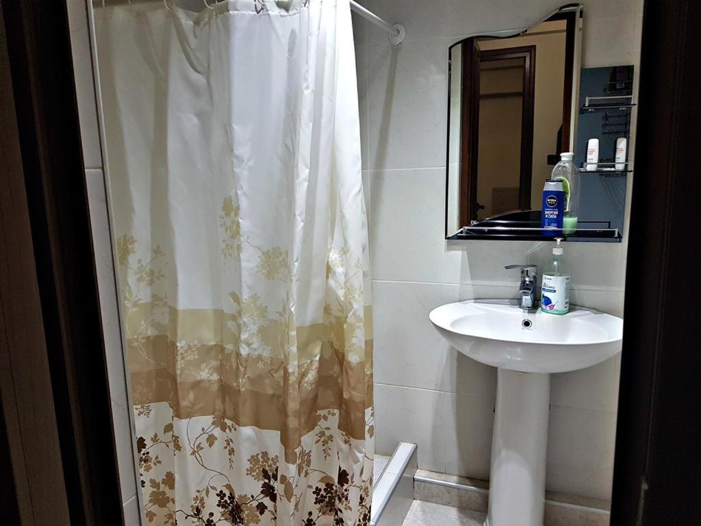 Nice and Cozy Studio Apartment + Kitchen and Open Balcoy In The Middle of CENTER