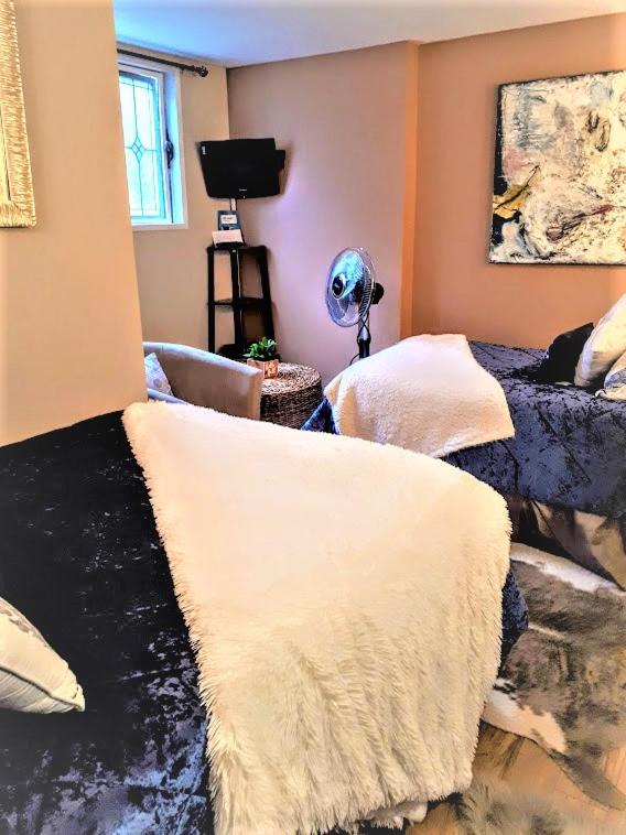 Marketa's Bed and Breakfast - Image 5