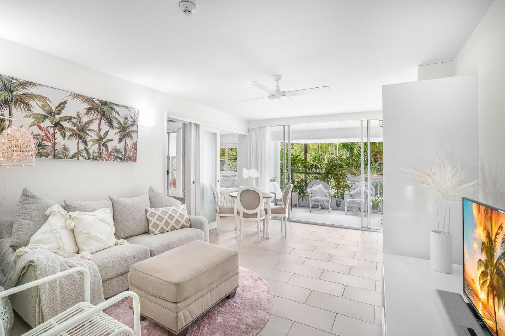 Belle Escapes Drift Beachfront Resort Suite 2202