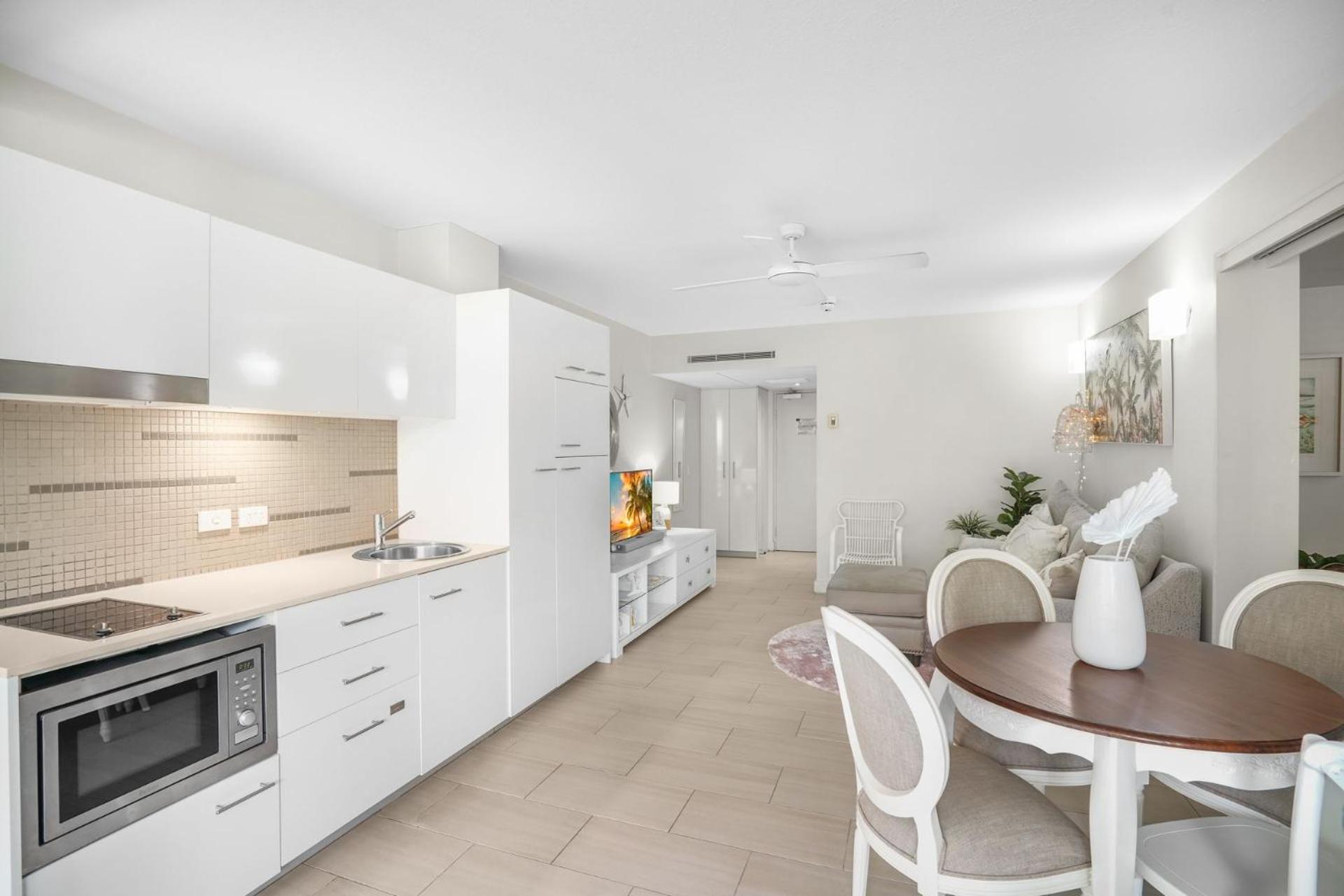 Belle Escapes Drift Beachfront Resort Suite 2202
