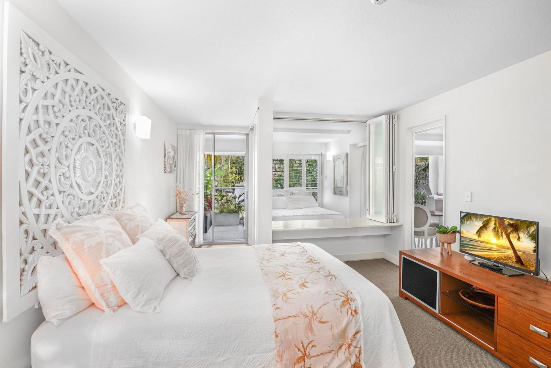 Belle Escapes Drift Beachfront Resort Suite 2202
