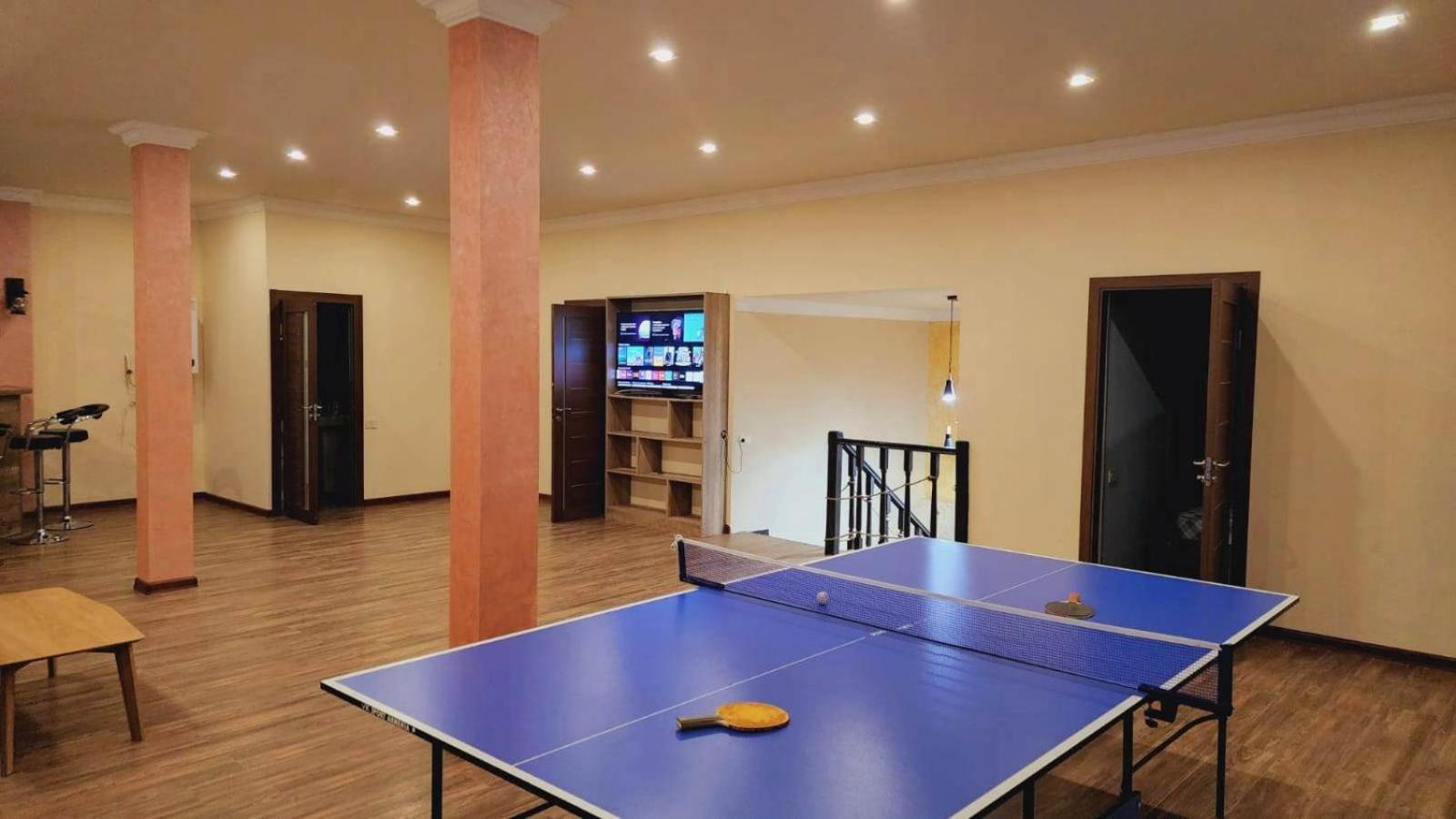 Awesome Large 3 Floor Villa Dilijan , 8 Bedrooms+4.5 Bathrooms+Swimming Pool, Nice Mountain View