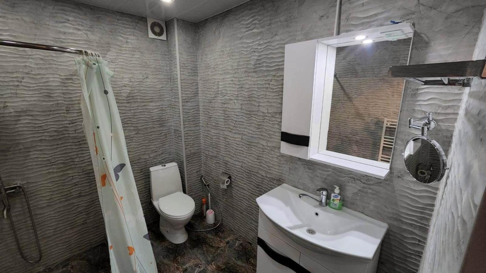 Awesome Large 3 Floor Villa Dilijan , 8 Bedrooms+4.5 Bathrooms+Swimming Pool, Nice Mountain View