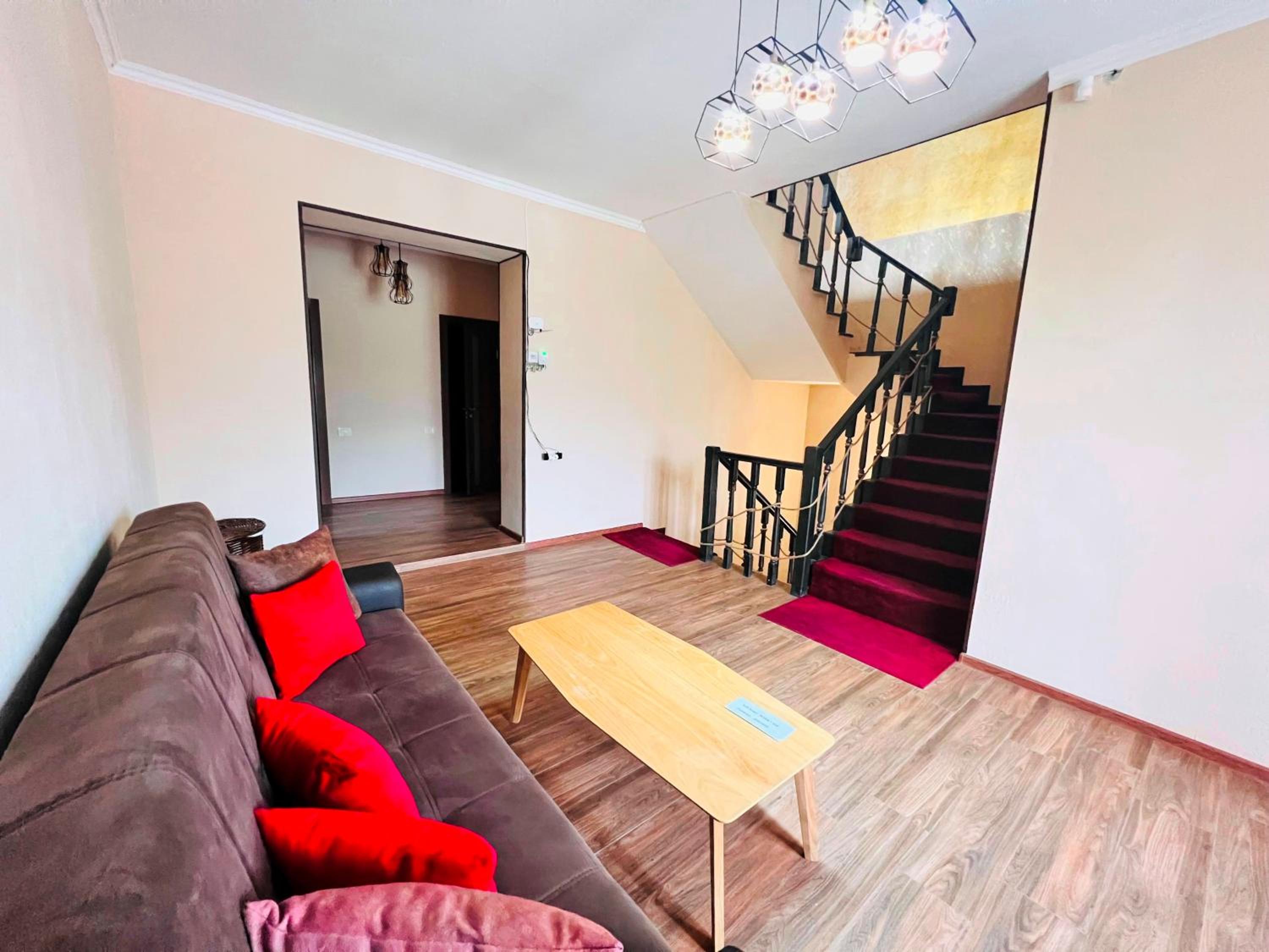 Awesome Large 3 Floor Villa Dilijan , 8 Bedrooms+4.5 Bathrooms+Swimming Pool, Nice Mountain View