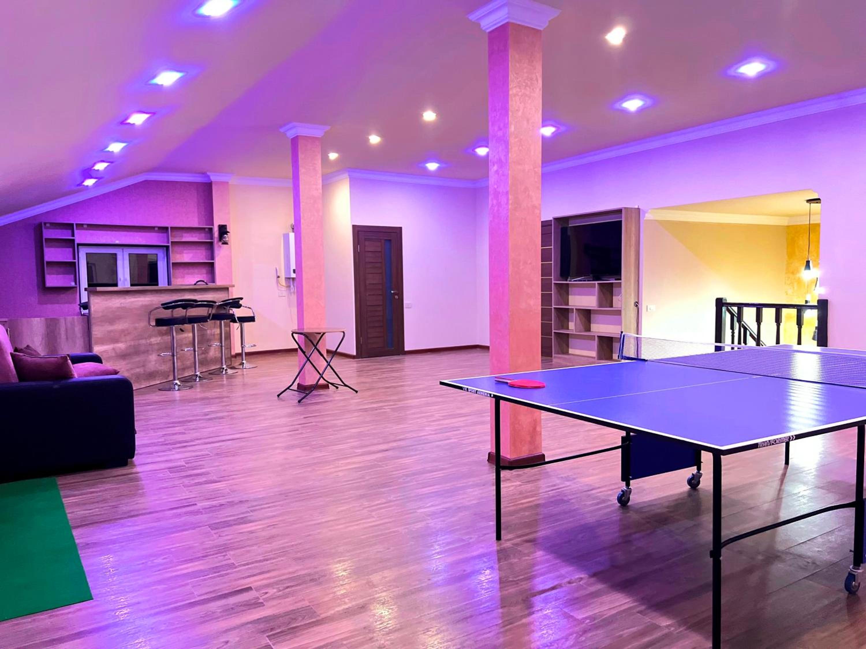 Awesome Large 3 Floor Villa Dilijan , 8 Bedrooms+4.5 Bathrooms+Swimming Pool, Nice Mountain View