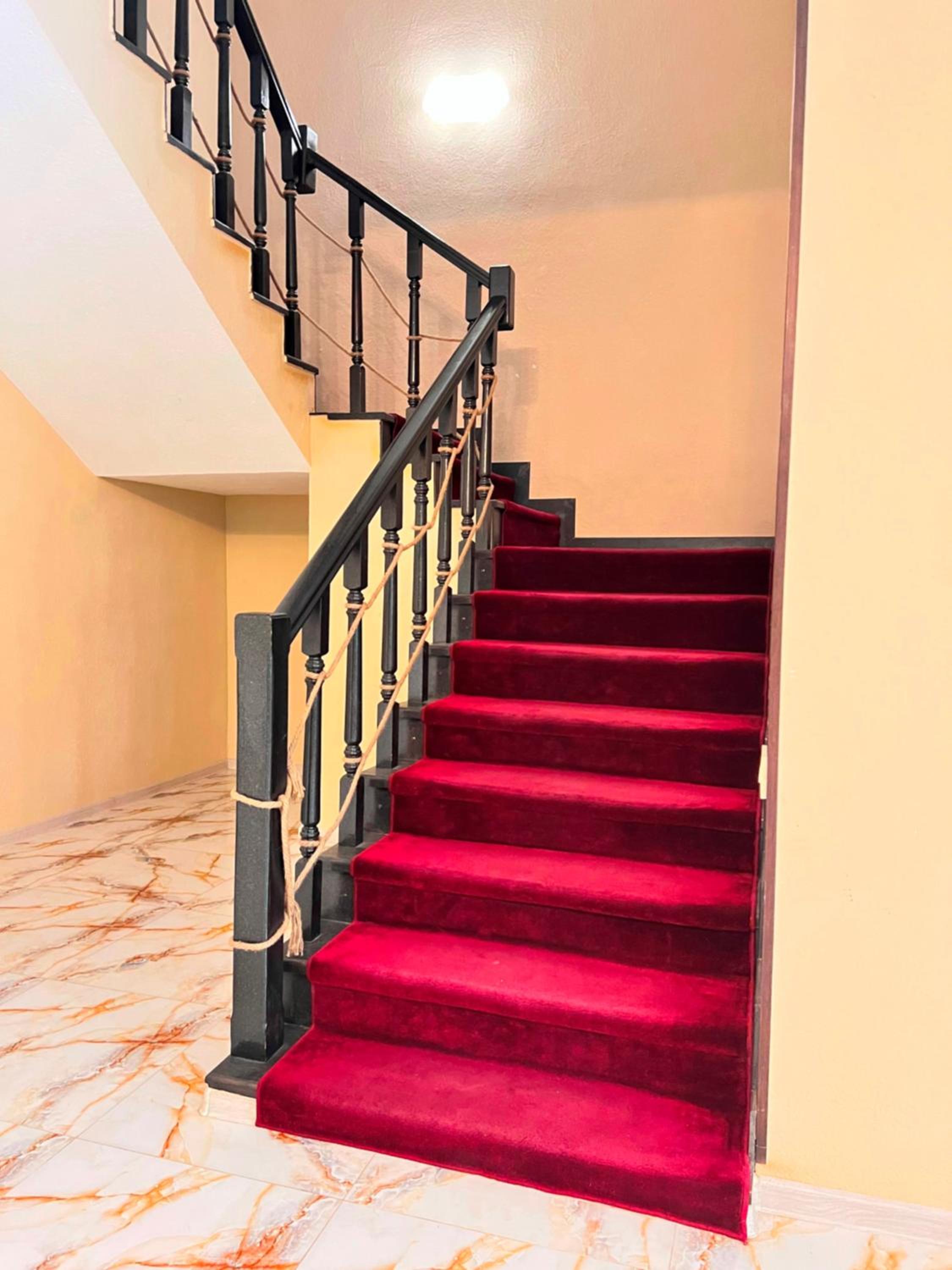 Awesome Large 3 Floor Villa Dilijan , 8 Bedrooms+4.5 Bathrooms+Swimming Pool, Nice Mountain View