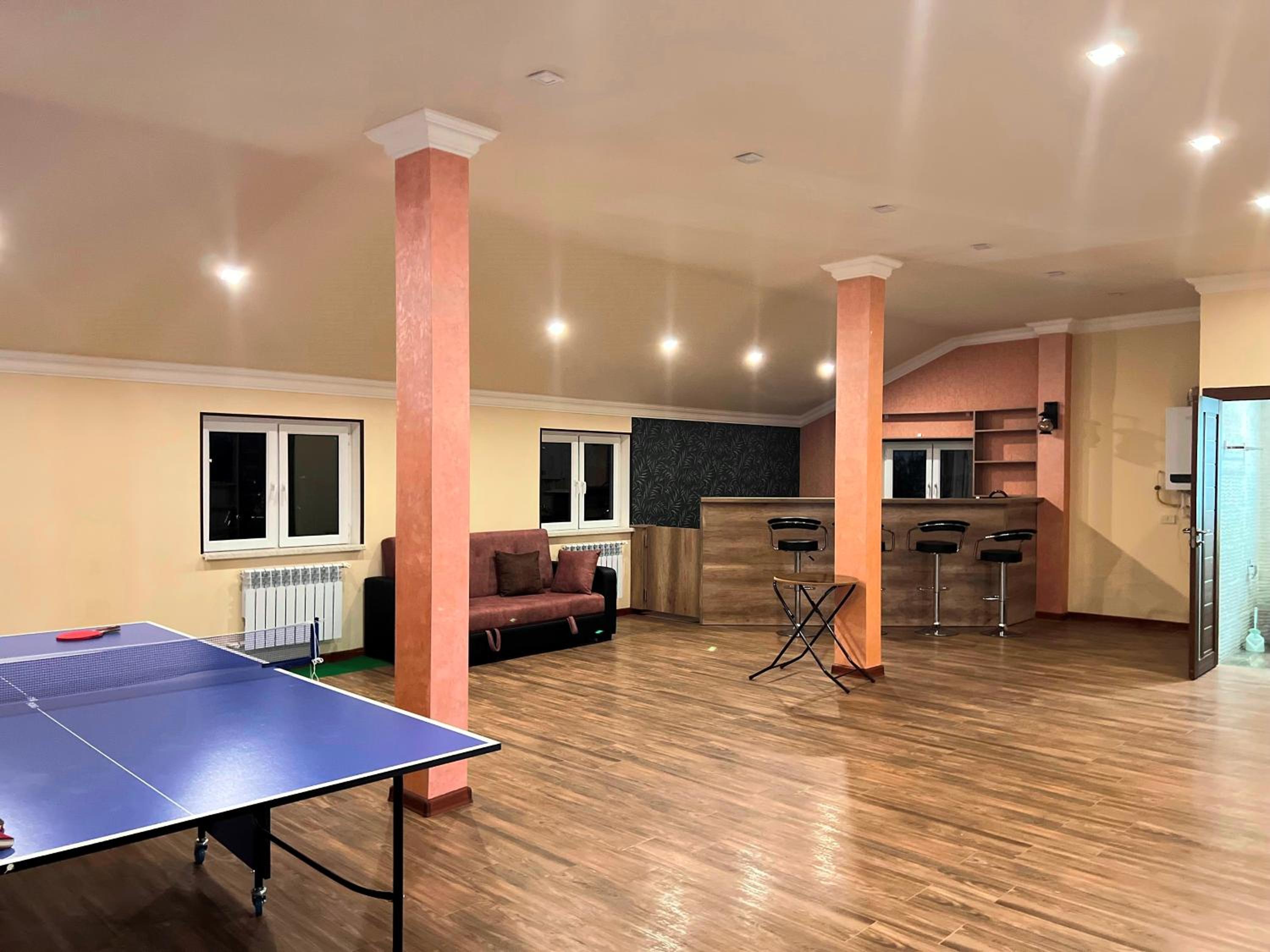 Awesome Large 3 Floor Villa Dilijan , 8 Bedrooms+4.5 Bathrooms+Swimming Pool, Nice Mountain View