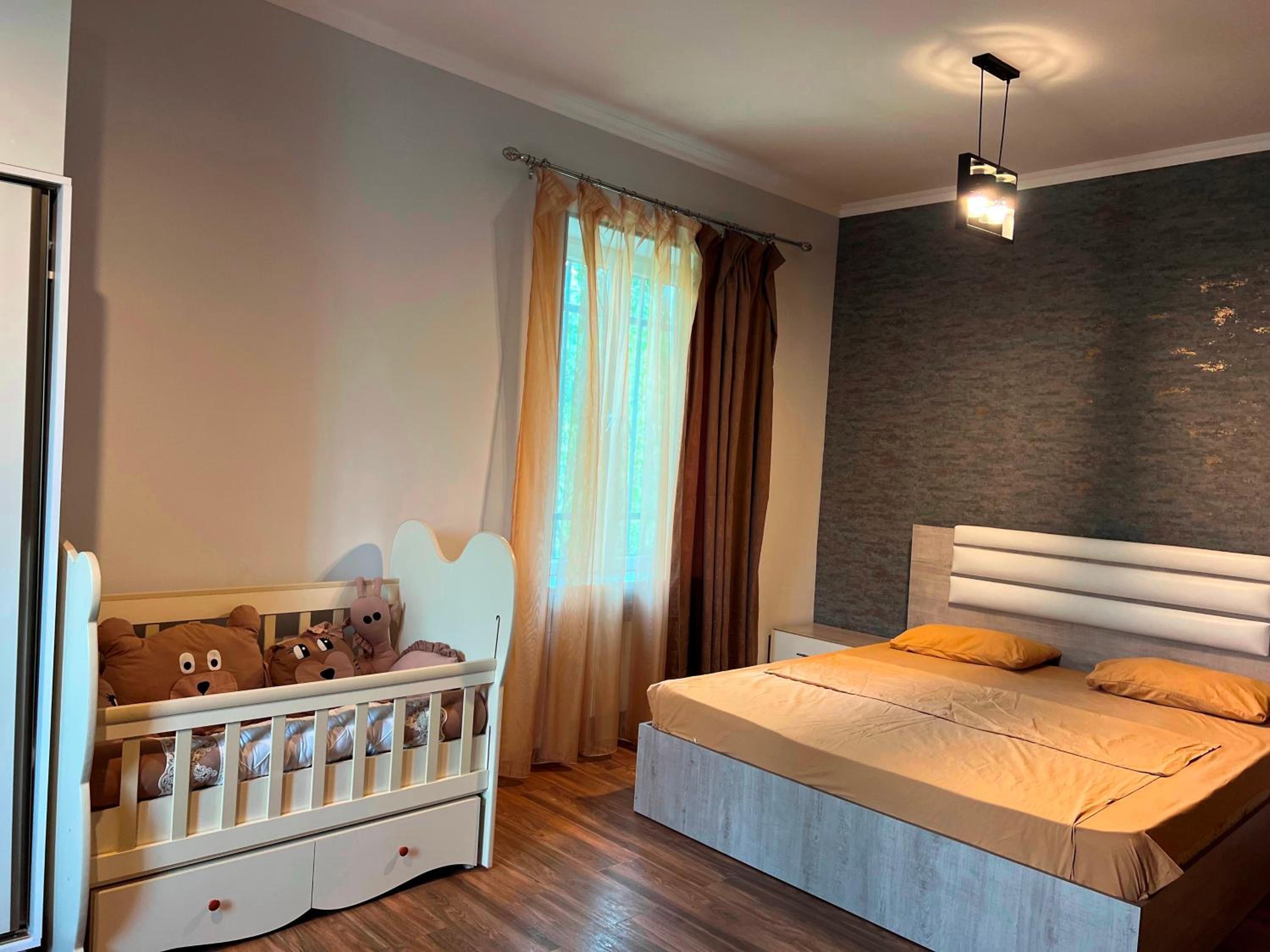 Awesome Large 3 Floor Villa Dilijan , 8 Bedrooms+4.5 Bathrooms+Swimming Pool, Nice Mountain View
