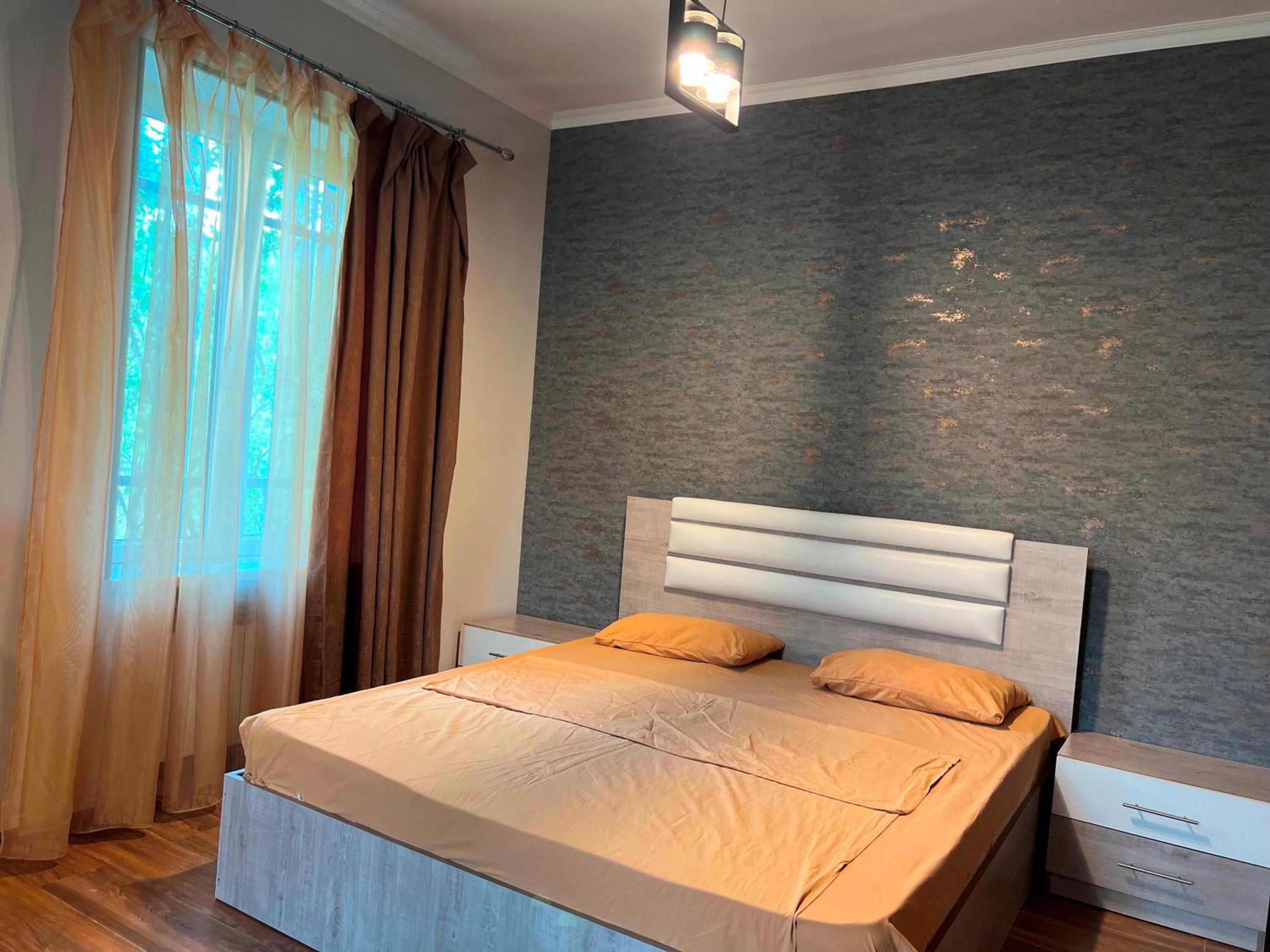 Awesome Large 3 Floor Villa Dilijan , 8 Bedrooms+4.5 Bathrooms+Swimming Pool, Nice Mountain View
