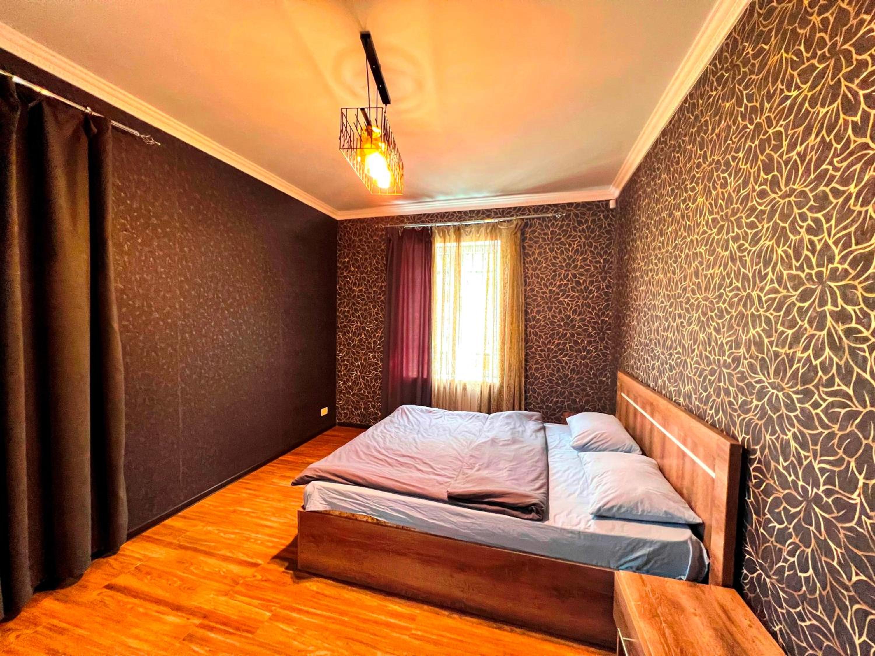 Awesome Large 3 Floor Villa Dilijan , 8 Bedrooms+4.5 Bathrooms+Swimming Pool, Nice Mountain View