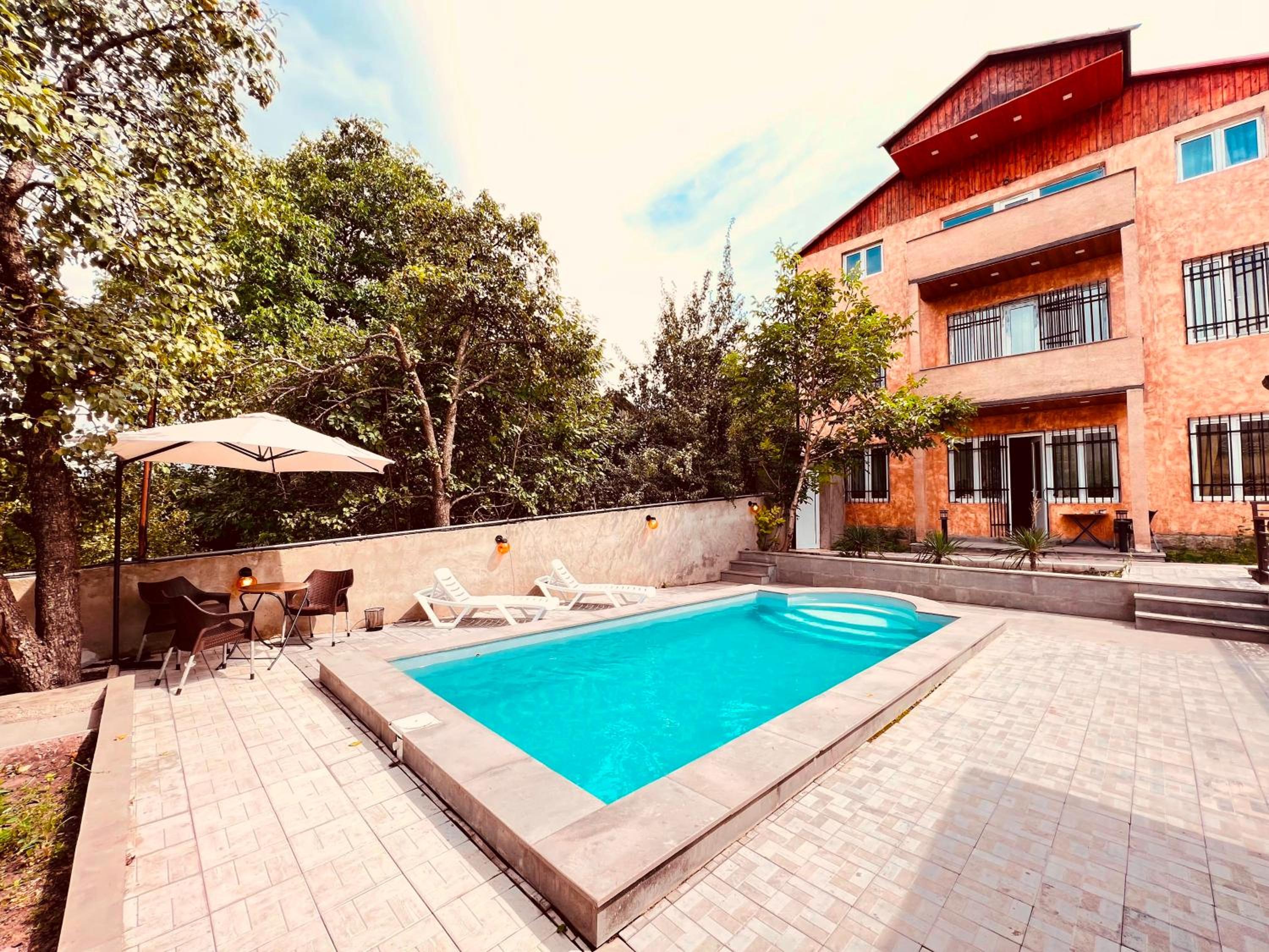 Awesome Large 3 Floor Villa Dilijan , 8 Bedrooms+4.5 Bathrooms+Swimming Pool, Nice Mountain View