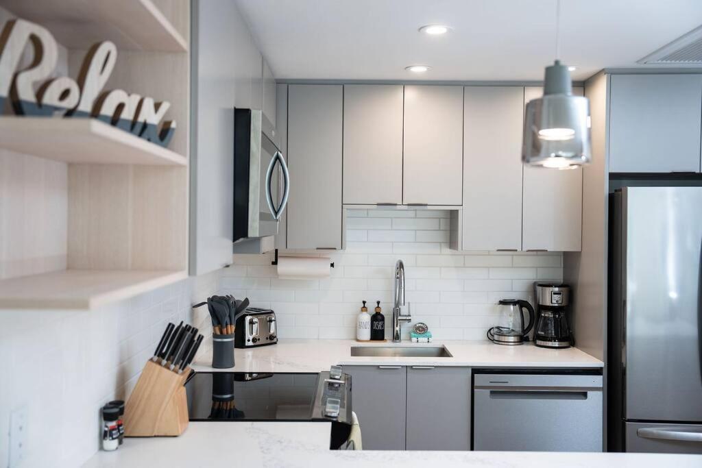 Revy Bliss - Dazzling Condo in the Mountains