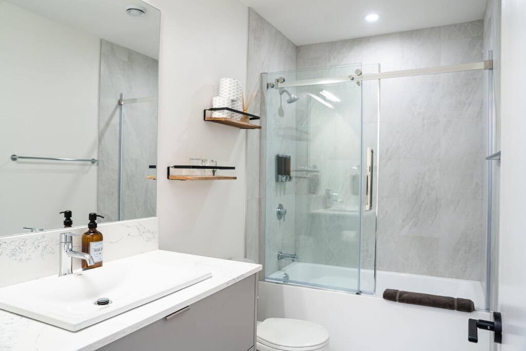 Revy Bliss - Dazzling Condo in the Mountains