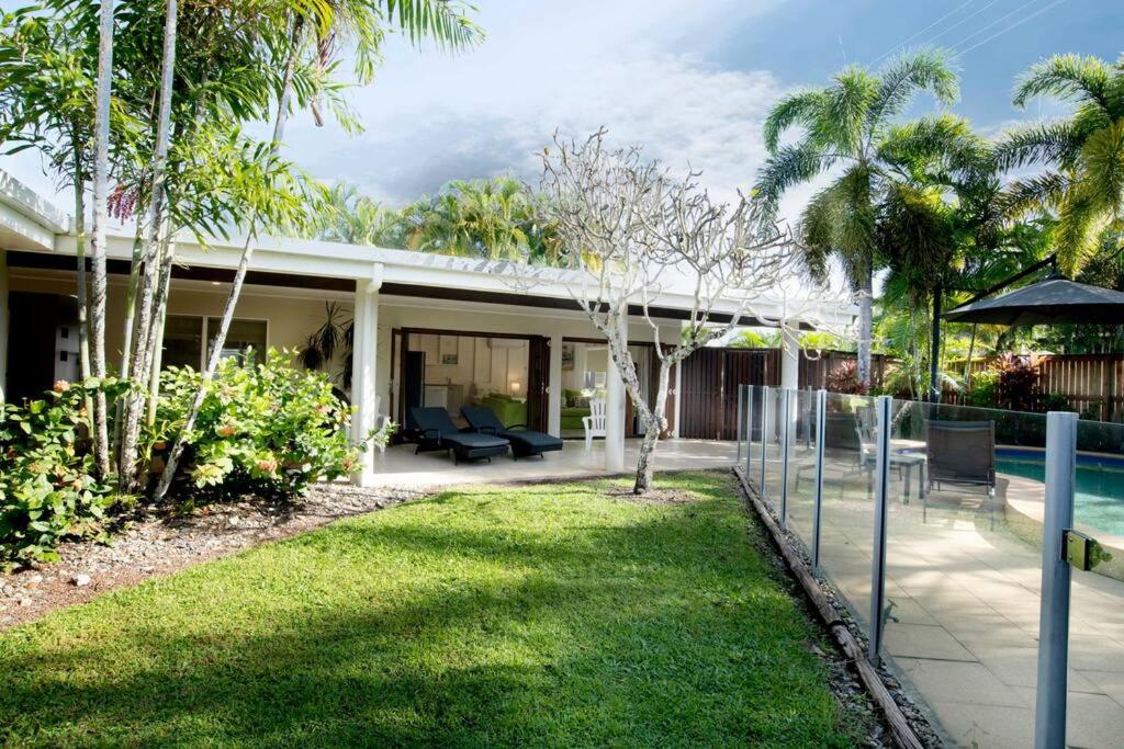 Alani - Absolute Beachfront - Sleeps up to 10