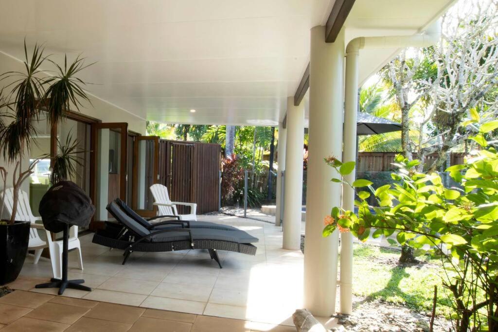 Alani - Absolute Beachfront - Sleeps up to 10