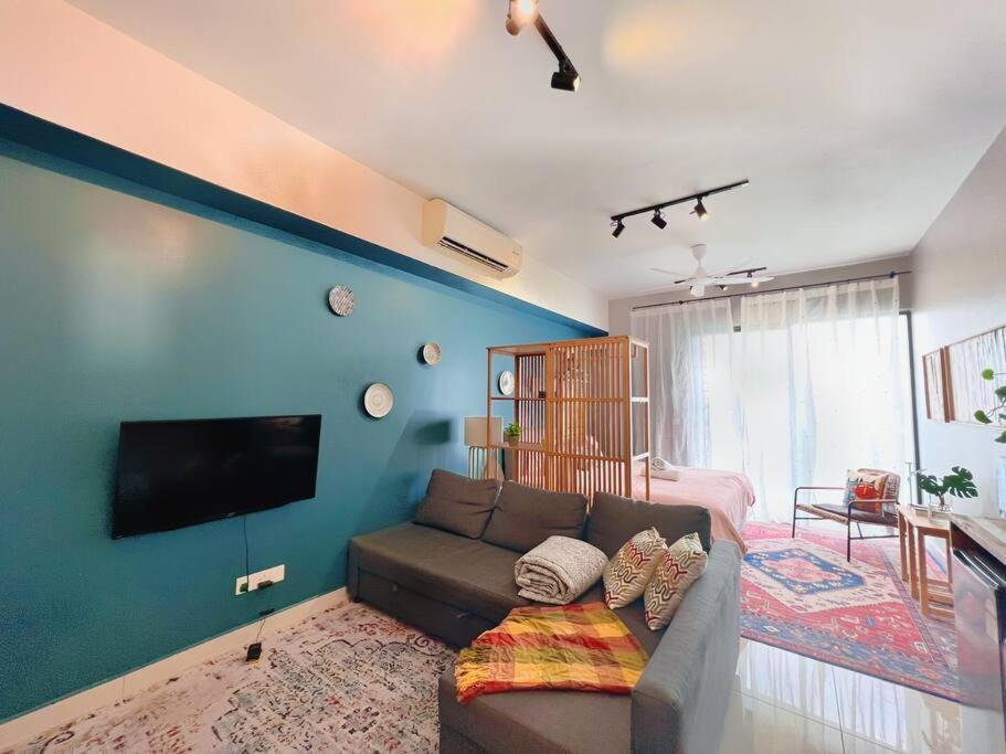 Heritage Studio with Balcony D'Sara, Direct MRT Kampung Selamat, near Thomson and Sungai Buloh Hospital photo 1