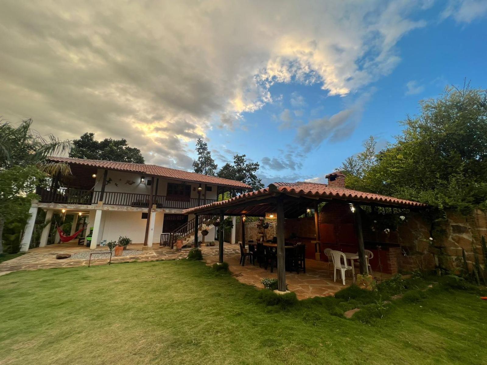 Villa Higueras