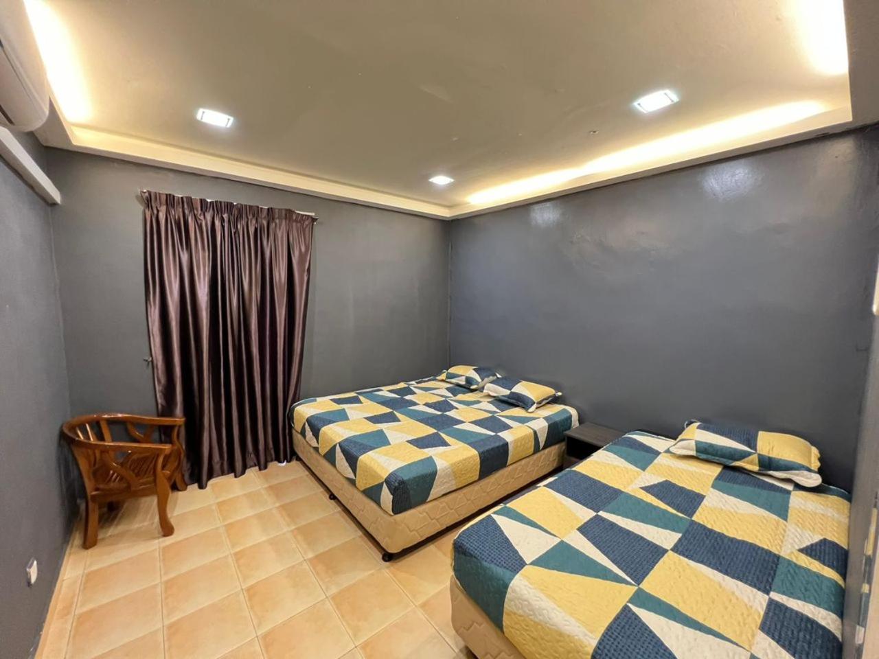 PRIVATE VILLA LOT 986 at A'Famosa Resorts Melaka Villa, 5rooms, private pool, BBQ, KARAOKE with surcharge photo 2