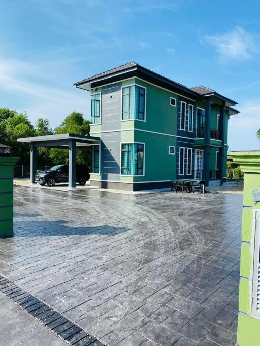 Ariyanie Homestay Terengganu photo 4
