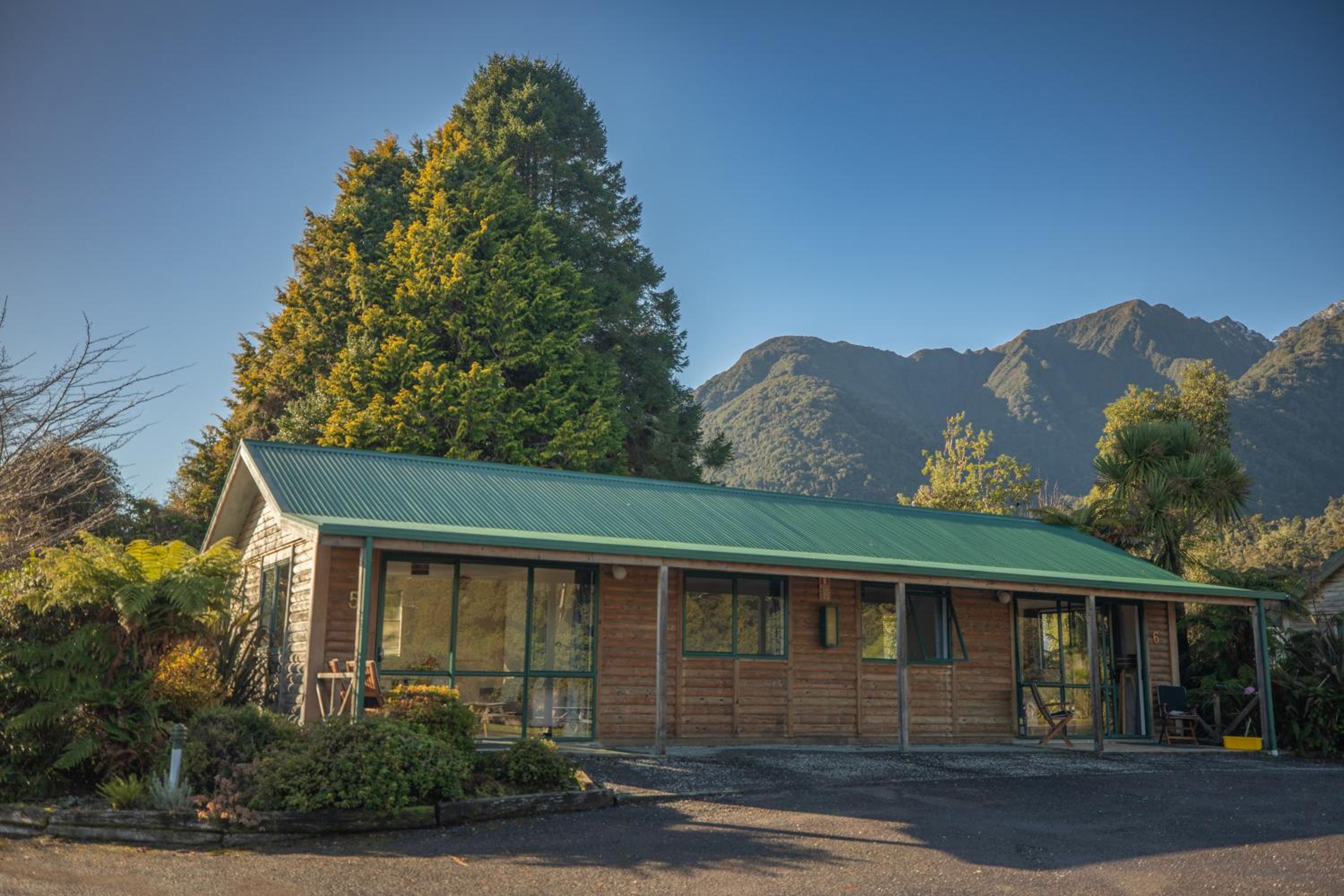 Rainforest Motel