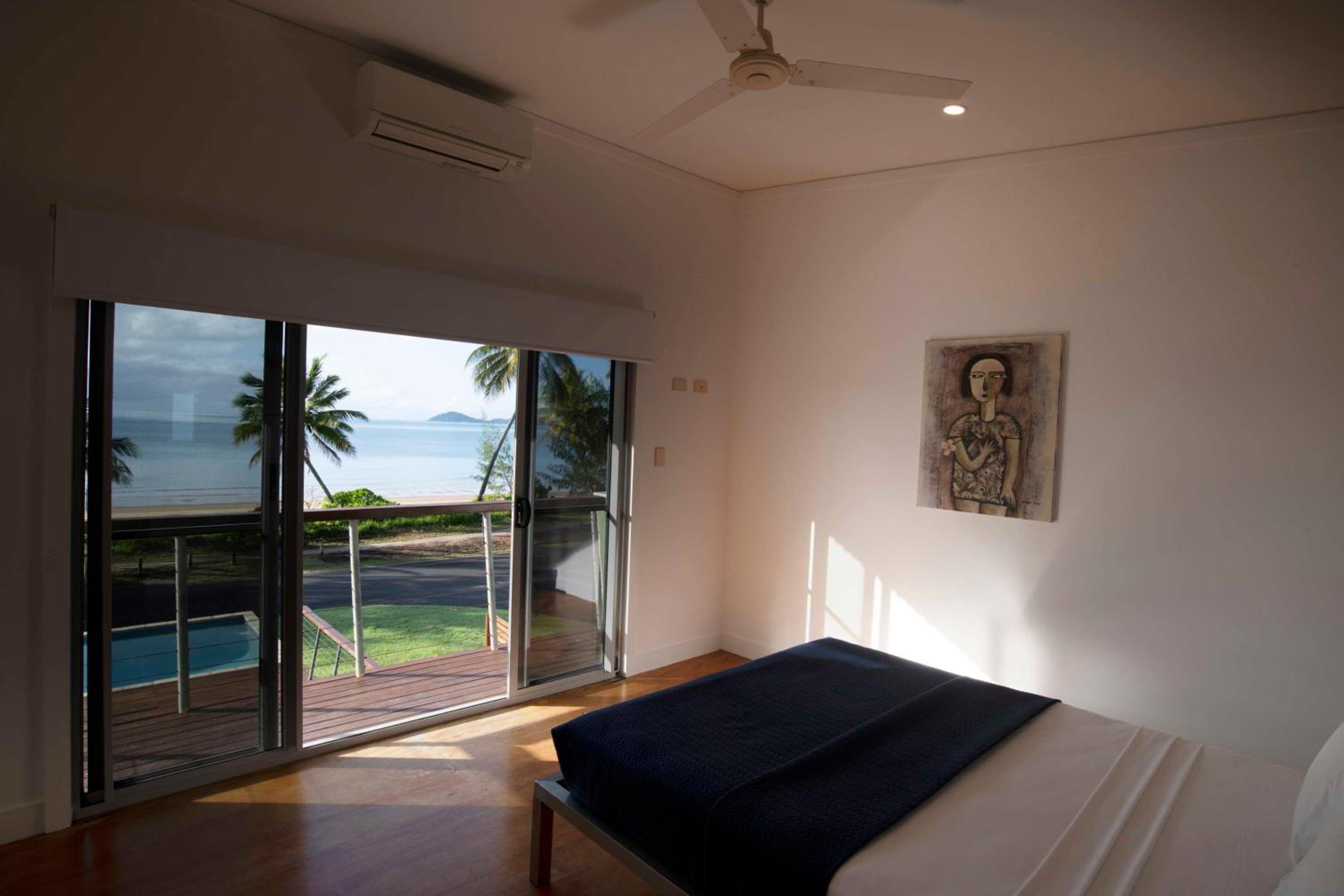 Bella's Beach House - Family Home - South Mission Beach