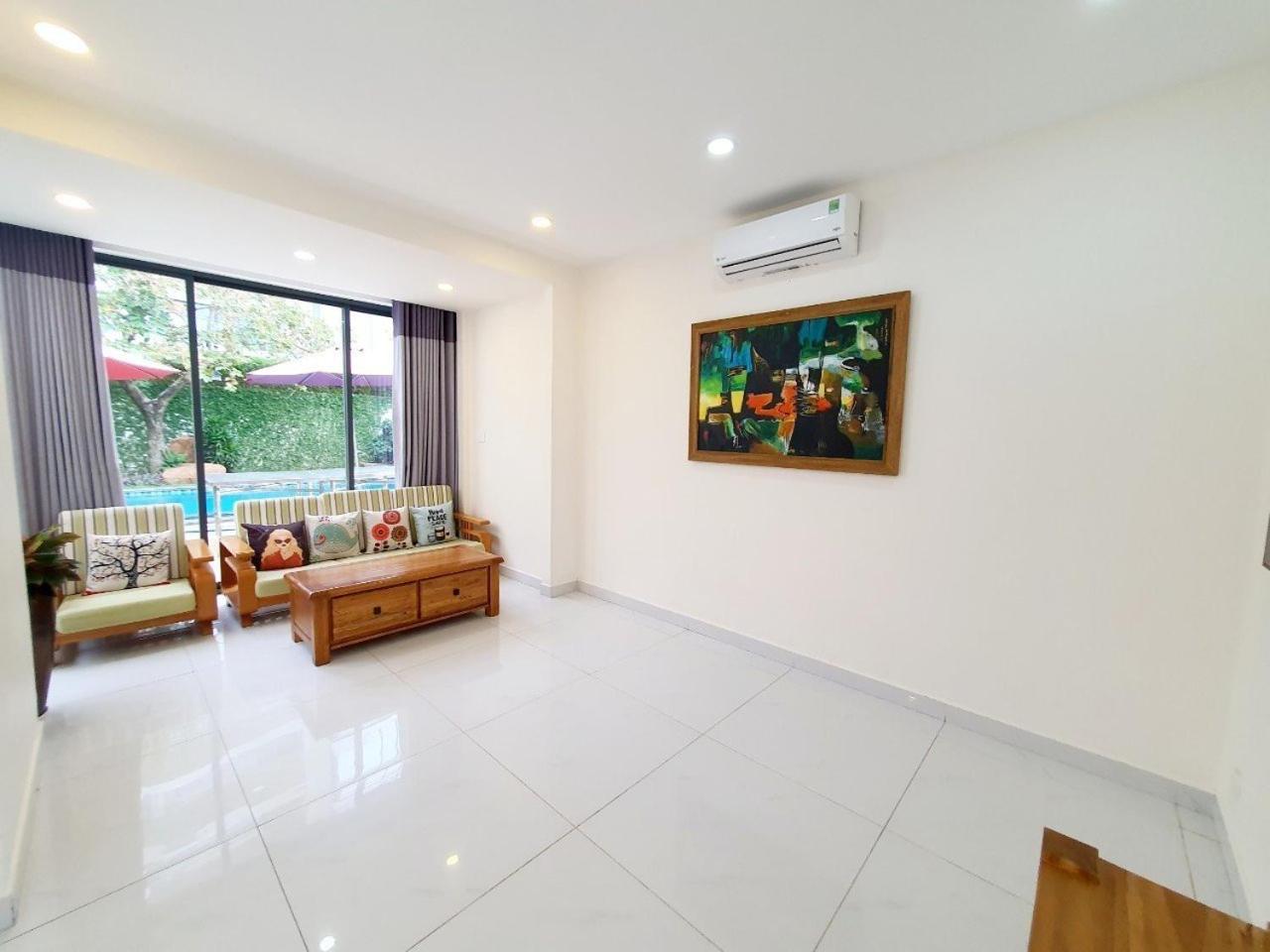 Villa B2-9 Long Cung view 4