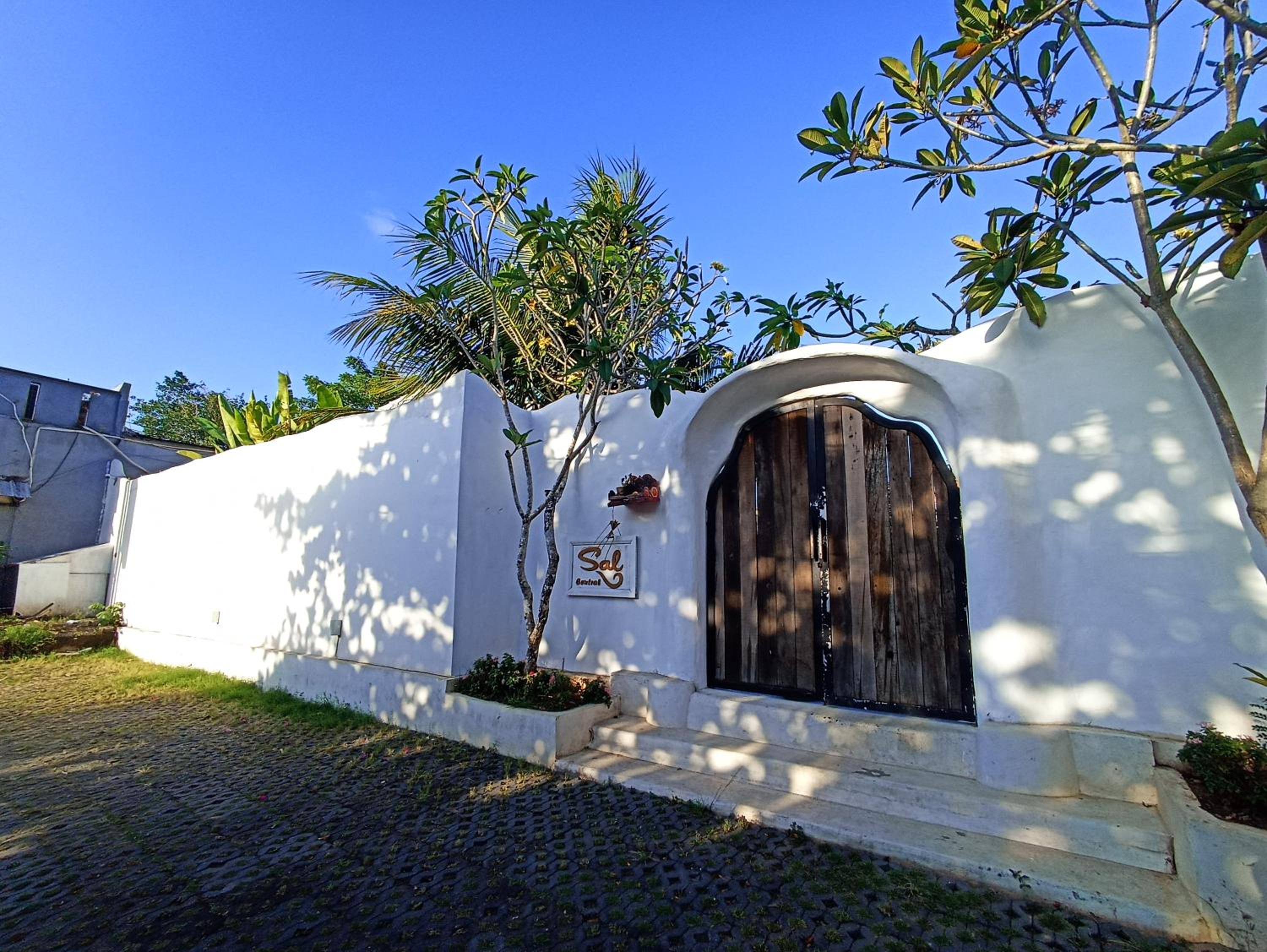 Hotel Sal Central - Image 1