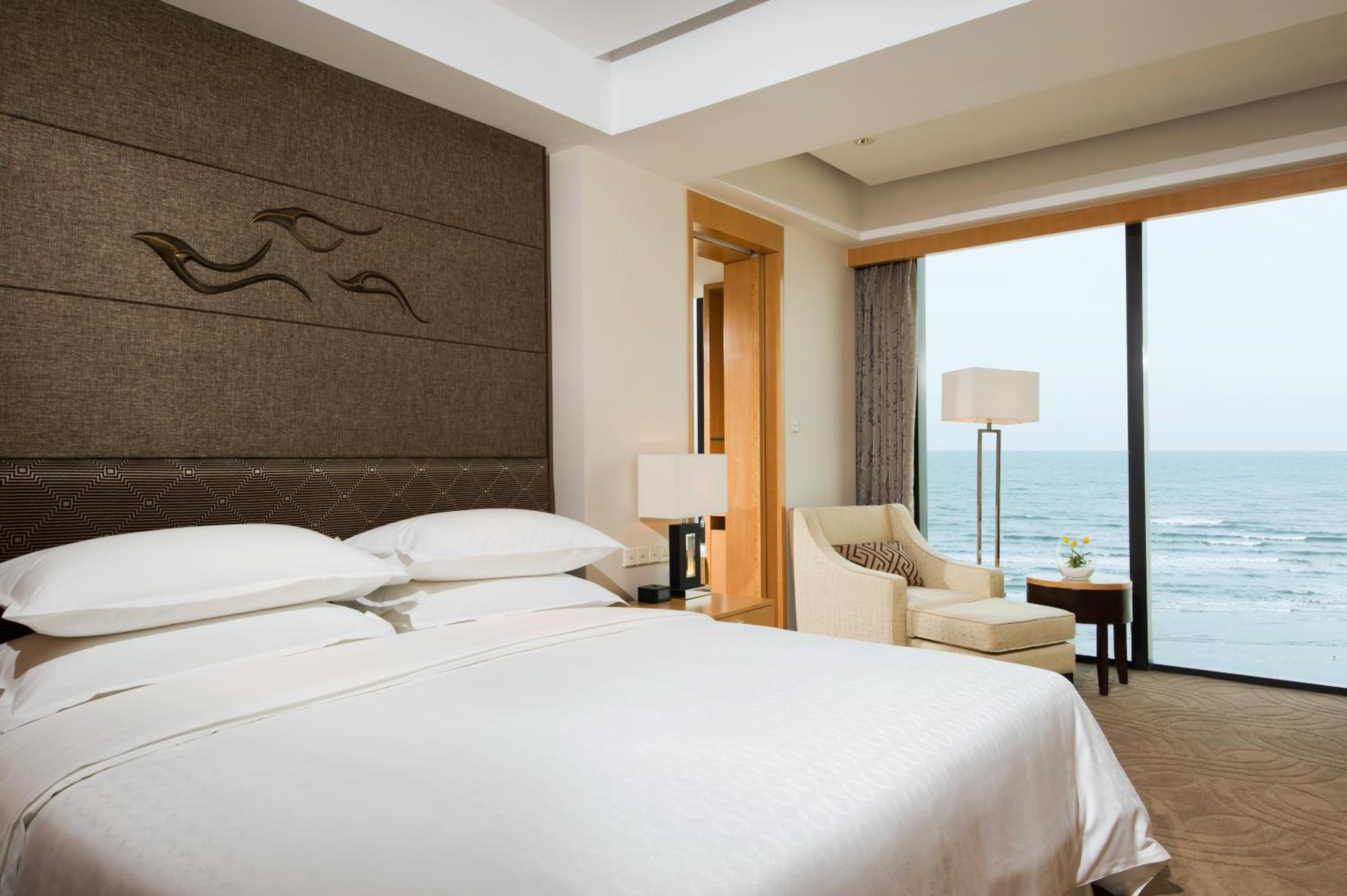 Sheraton Yantai Golden Beach Resort, photo 15