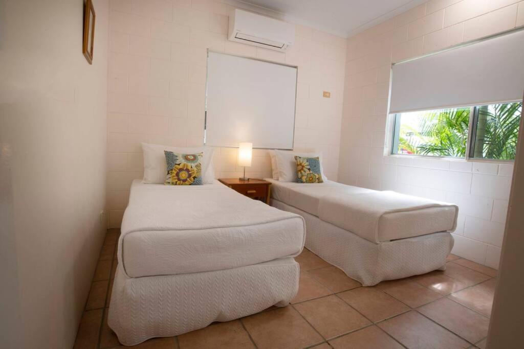 Beachfront on Mission - Absolute Beachfront
