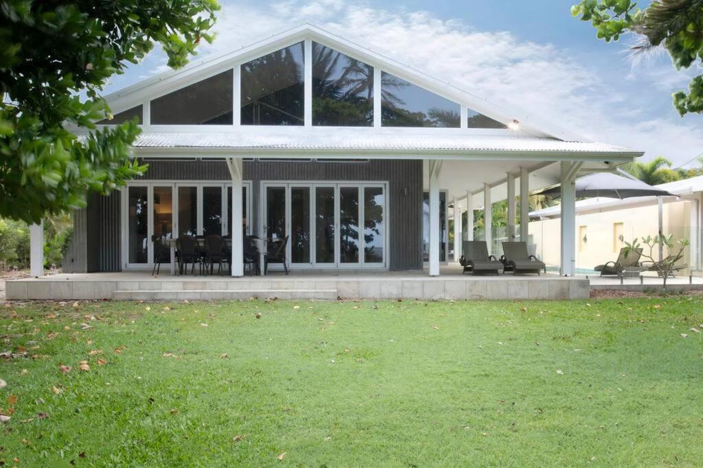 Beachfront on Mission - Absolute Beachfront