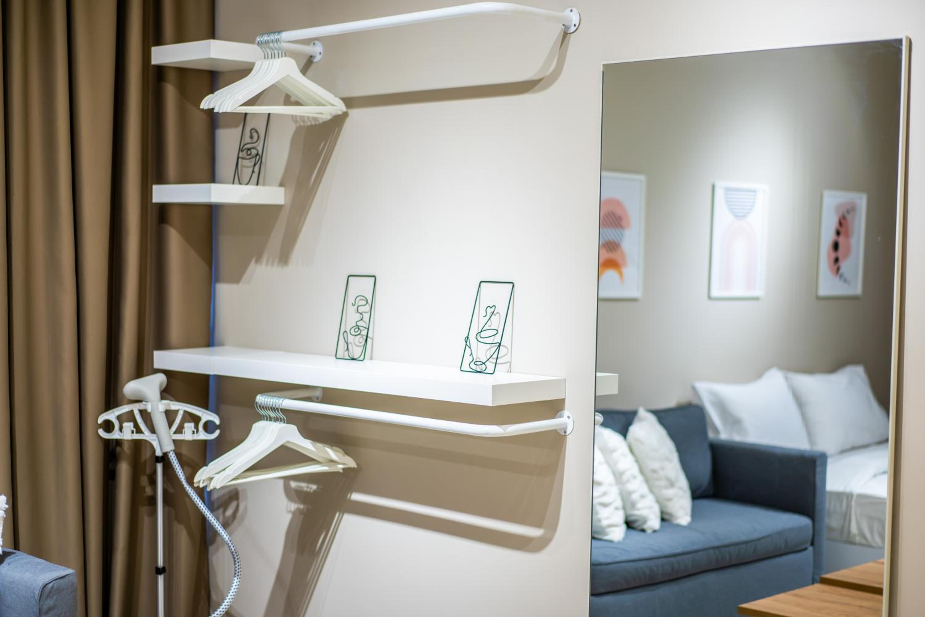 Twin Tower Residence by Nest Home【5 mins walk to CIQ】
