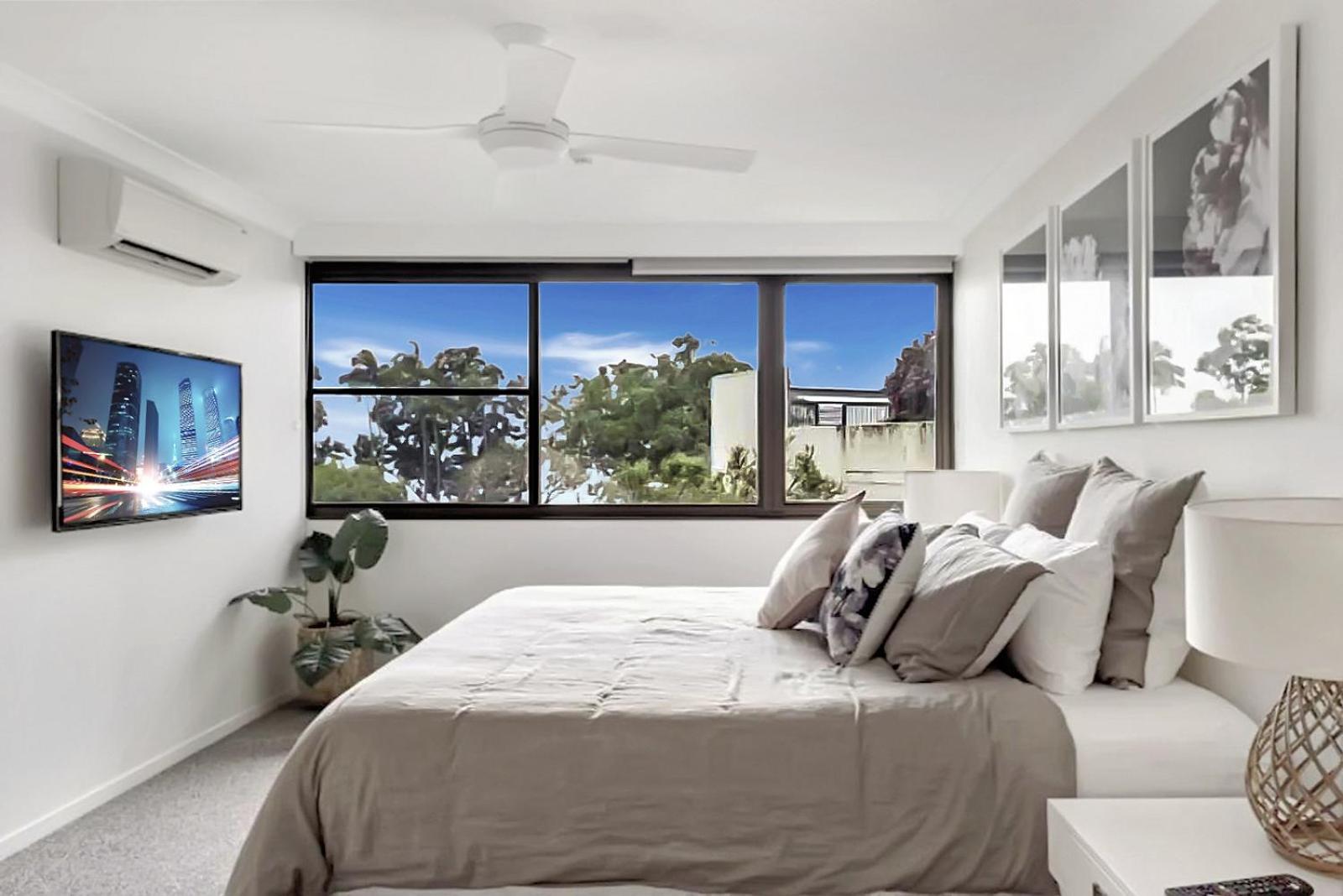 Aquarius Luxury Apartment