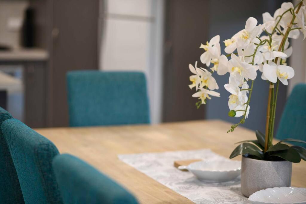 Solitaire - Tropical Style - 3 bedrooms