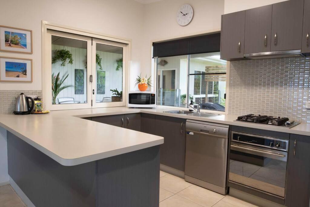 Solitaire - Tropical Style - 3 bedrooms