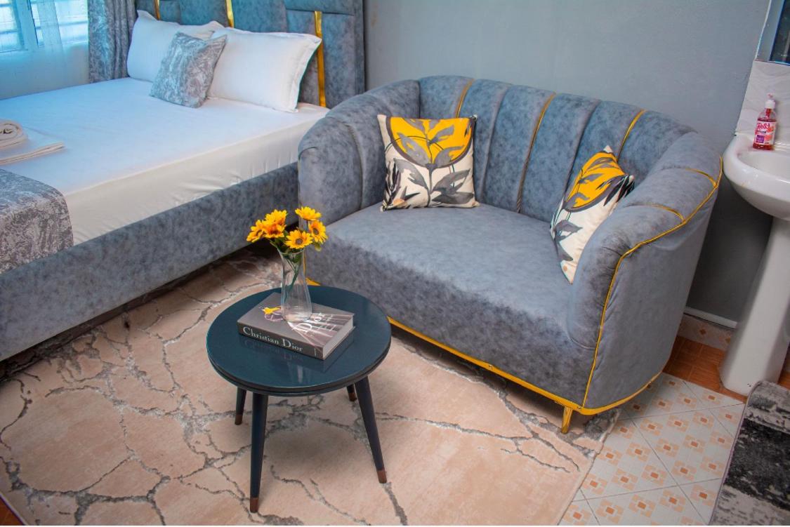 Emap Homes- Silver Studio view 2